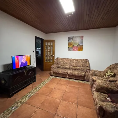 Hostel House Mariona *