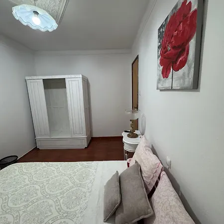 Hostel House Mariona *