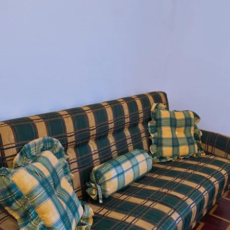 Hostel House Mariona *