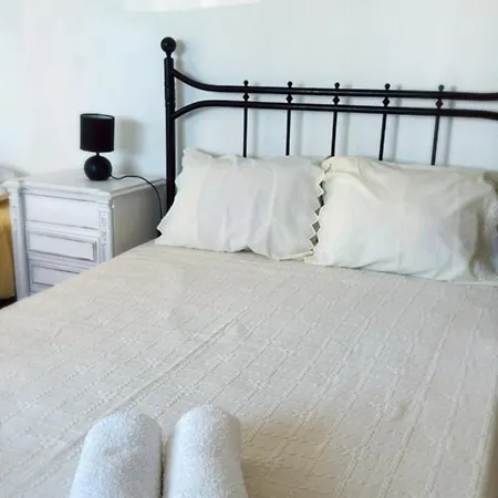 House Mariona Hostel *