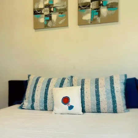 House Mariona Hostel *