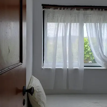 House Mariona Vandrarhem Caminha