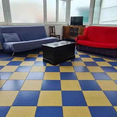 Hostel House Mariona