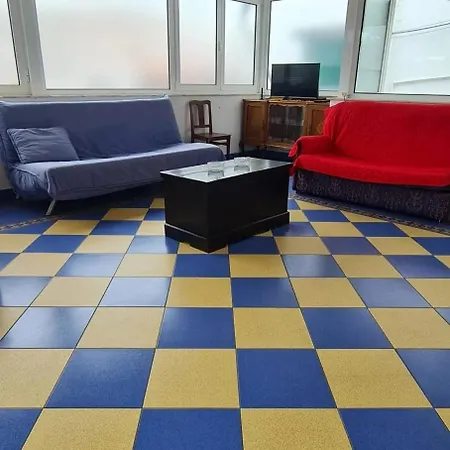 旅馆 House Mariona