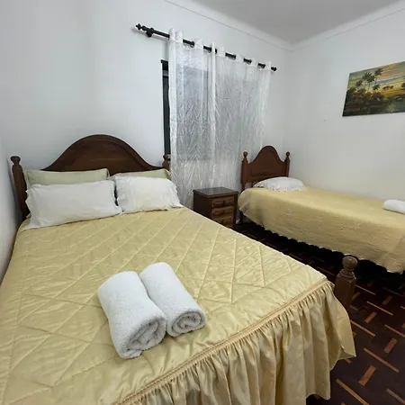 House Mariona بيت شباب