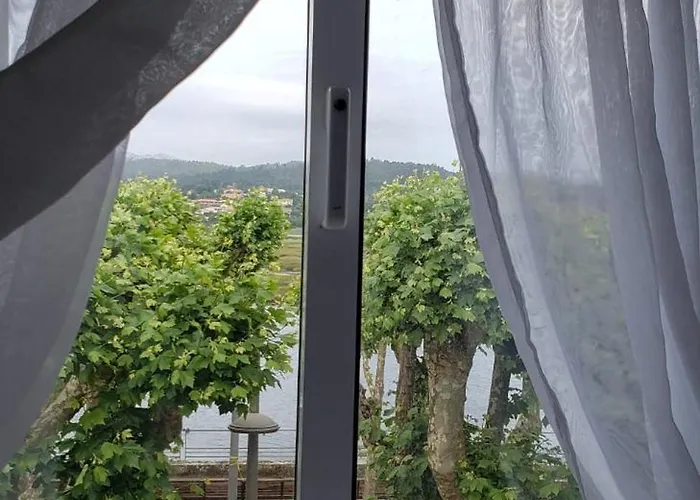 אכסניה House Mariona קמיניה