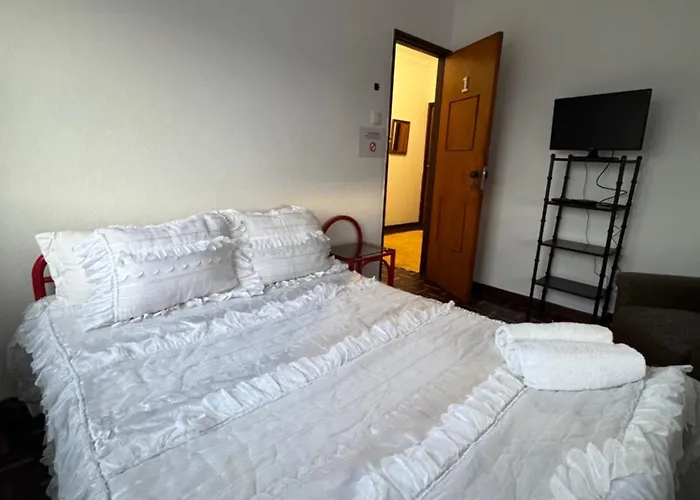 旅馆 House Mariona 卡米尼亚