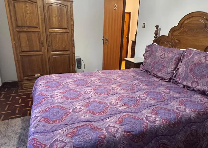 House Mariona Hostel *