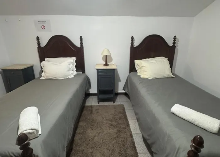 House Mariona بيت شباب كامينيا