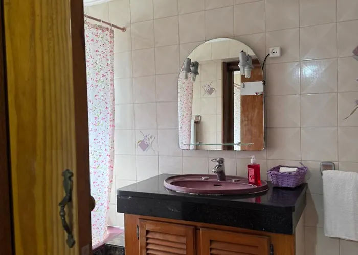 אכסניה House Mariona קמיניה